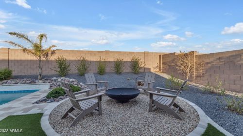 8513 22 Dr, Phoenix AZ 85041-7712 exterior