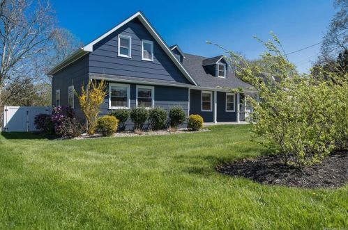 26 Hasbrouck Dr, Poughkeepsie, NY 12603-5334