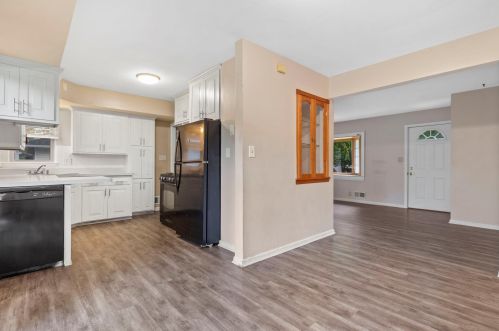 5955 Sidney Pl, Milwaukee, WI 53209-4268