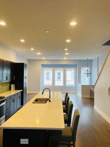 307 38 St, Pittsburgh PA 15201-1206 exterior