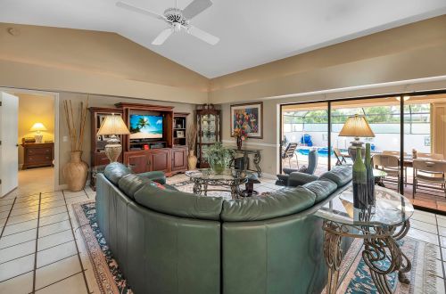 1715 Dominic Ave, Fort Pierce FL 34952-5816 exterior