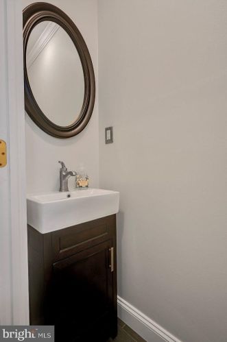 1023 Clay St, Lancaster PA 17603-2609 exterior