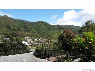 2941 Kalihi St, Honolulu HI  96819-3020 exterior