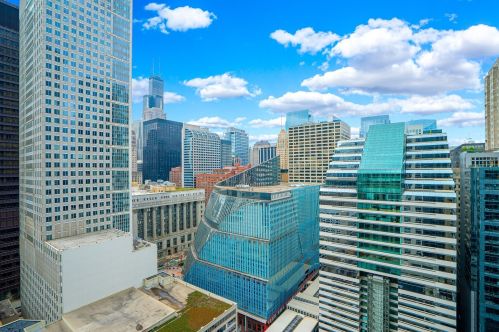 200 Dearborn St, Chicago IL  60601-1616 exterior