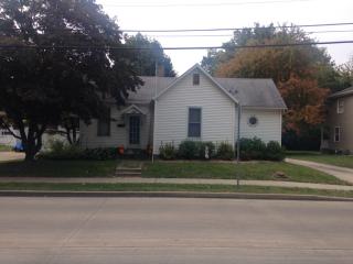 104 Dewey St, Troy, IL 62294-1213