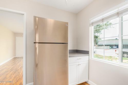 6107 12 Pl, Phoenix AZ 85014-6707 exterior