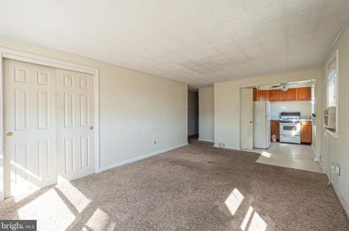 145 Isabel Ave, Manor PA 19036-1407 exterior