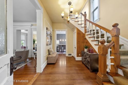 4740 Paulina St, Chicago, IL 60609-4162