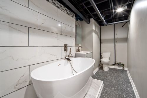 10238 Eberhart Ave, Chicago IL  60628-2210 exterior