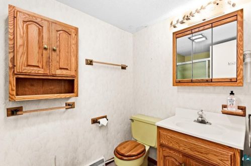 808 Arrowhead Rd, Duluth MN 55811-2207 exterior