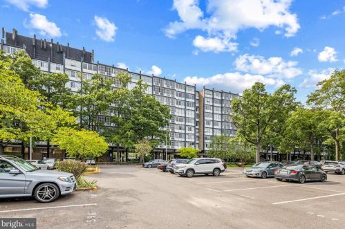 1301 Delaware Ave, Washington DC 20024-3929 exterior