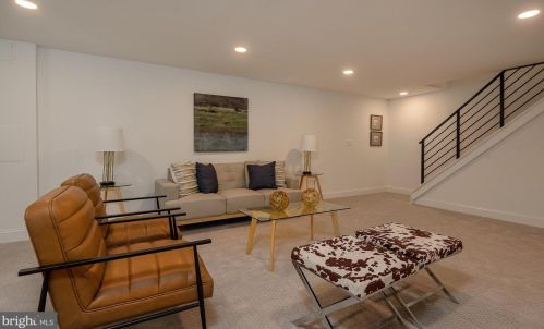 1209 Forestwood Dr, Mc Lean VA  22101-2603 exterior