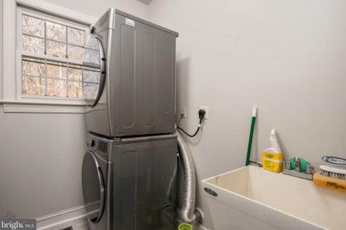 3181 Chestnut Hill Rd, Pottstown PA 19465-8560 exterior