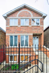 1630 Wolcott Ave, Chicago IL  60660-2315 exterior