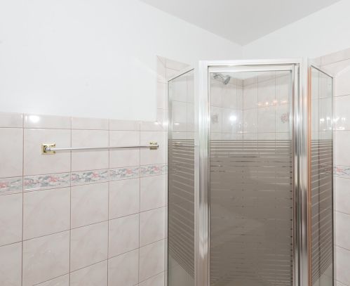 1737 74th Ave, Chicago IL 60707-2612 exterior