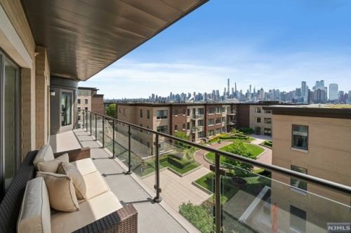 53 Eton Row, Union City NJ 07086 exterior