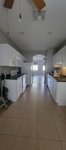 1890 Grand Dr, Fort Pierce FL  34952-7794 exterior