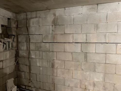 11116 Maple Ln, Milwaukee WI  53225-4430 exterior