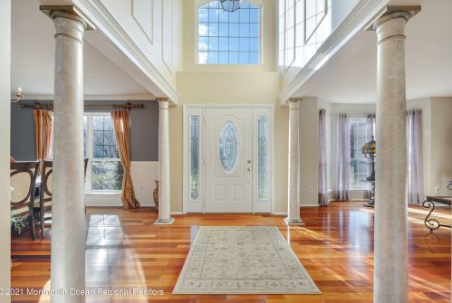 17 Cottonwood Dr, Jackson Twp NJ 08527-4940 exterior