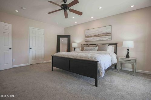 902 Claremont St, Phoenix AZ  85013-1360 exterior