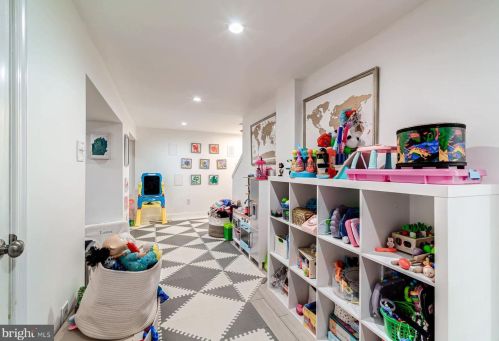 4636 Verplanck Pl, Washington DC 20016-2431 exterior