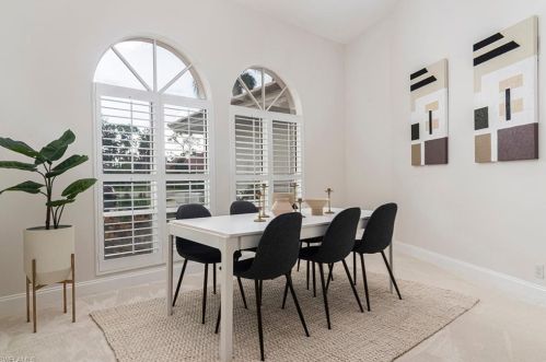 4702 Oak Leaf Dr, Naples FL 34119-8574 exterior