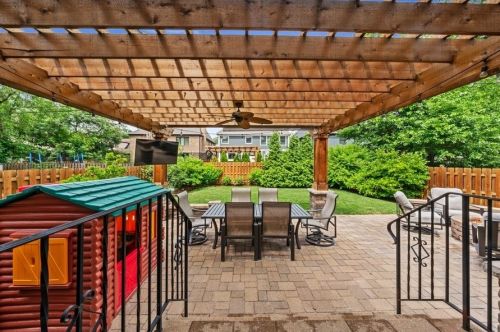 670 Bryan St, Elmhurst IL 60126-4342 exterior