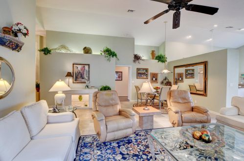 10387 Copper Lk Dr, Boynton Beach FL 33437-5511 exterior