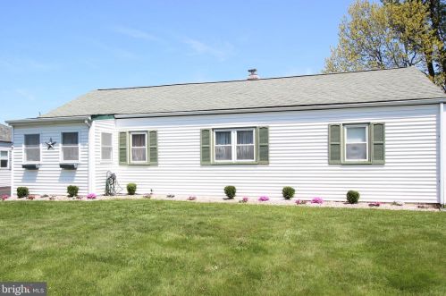 28 Lea Rd, New Castle, DE 19720-1908