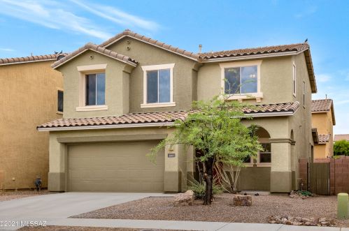 1601 Blue Horizon St, Tucson, AZ 85704-1444