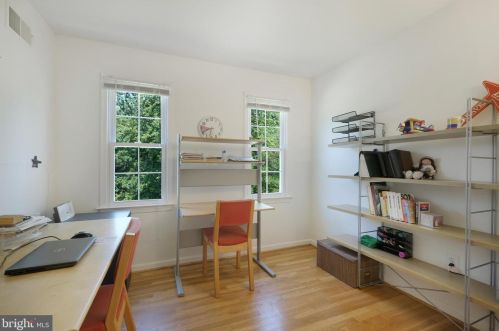 13713 Lockdale Rd, Silver Spring MD 20906-2117 exterior