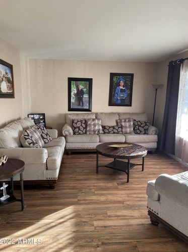 12801 36th Dr, Phoenix, AZ 85029-2106