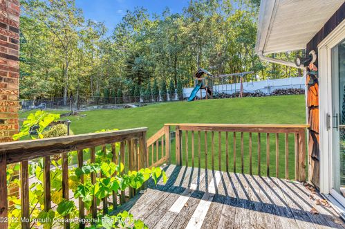 147 Hickory Rd, Jackson Twp NJ 08527-3841 exterior