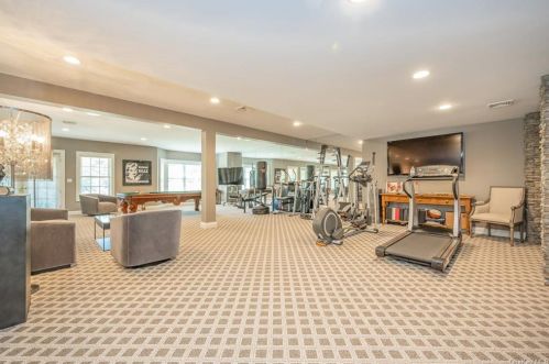 2 Shadow Tree Ln, Briarcliff NY 10510-2255 exterior