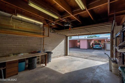 5716 Grant Rd, Tucson AZ 85712-2341 exterior