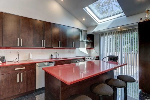 71 Euclid St, Valley Stream NY 11580-4148 exterior