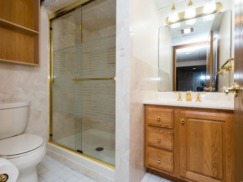 6471 Devonshire Ave, Saint Louis MO 63109-2505 exterior