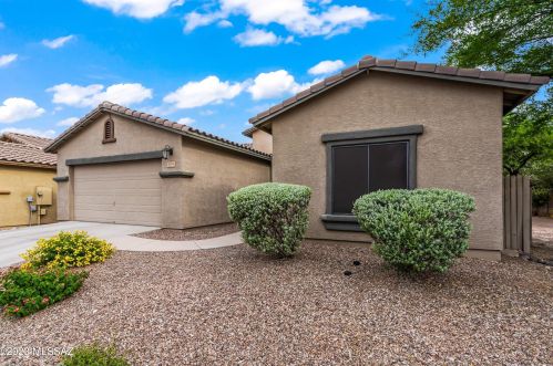 10616 Oakbrook St, Tucson, AZ 85747-5970