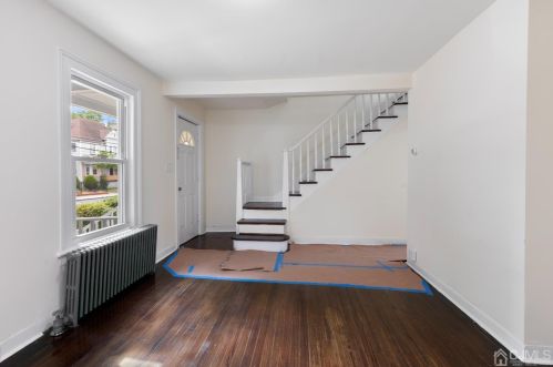 251 Handy St, New Brunswick NJ  08901-2943 exterior