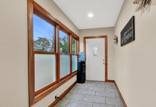 158 Ctr St, Joliet IL 60436-1660 exterior