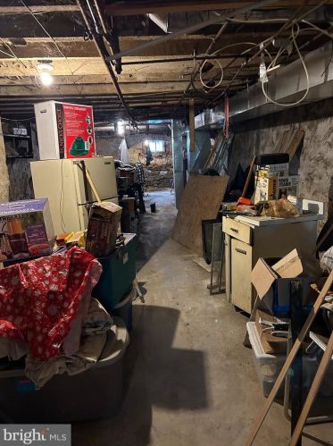 1250 56 St, Philadelphia PA 19143-4003 exterior