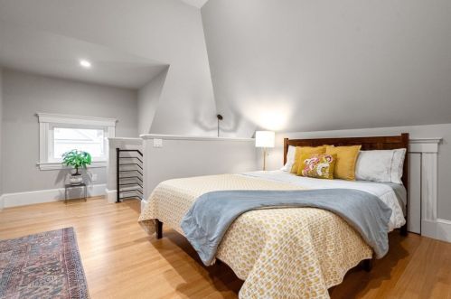 73 Fletcher St, Boston MA 02131-1918 exterior