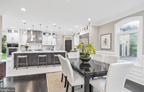 1645 Kirby Rd, Mc Lean VA  22101-3240 exterior