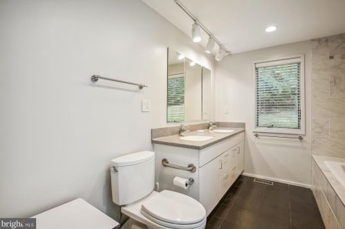 230 Farmington Rd, Accokeek MD  20607-9741 exterior