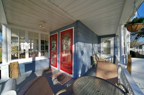 9 Fairview St, New Britain CT 06051-2707 exterior