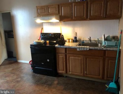 3524 Emerald St, Philadelphia PA 19134-2019 exterior