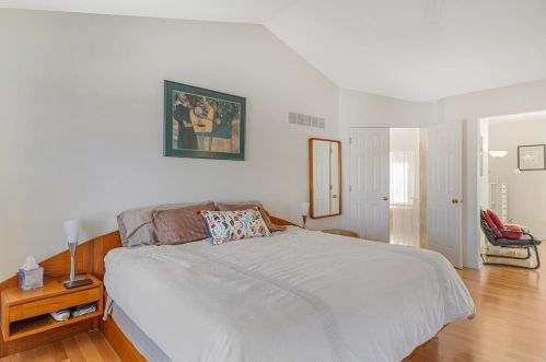 11442 Daykin Dr, Saint Louis MO exterior