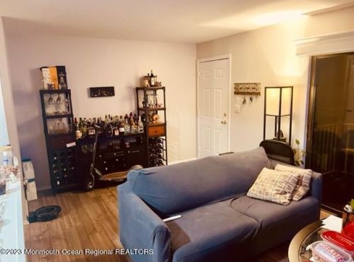 4401 Birchwood Ct, New Brunswick NJ 08902-3919 exterior