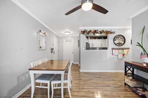 9 Rolling Hill Rd, Clinton NJ exterior