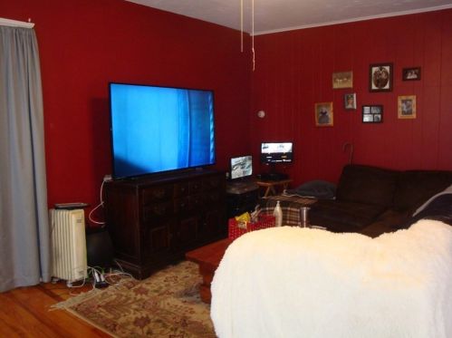 9 Rankin St, Worcester, MA 01605-1803